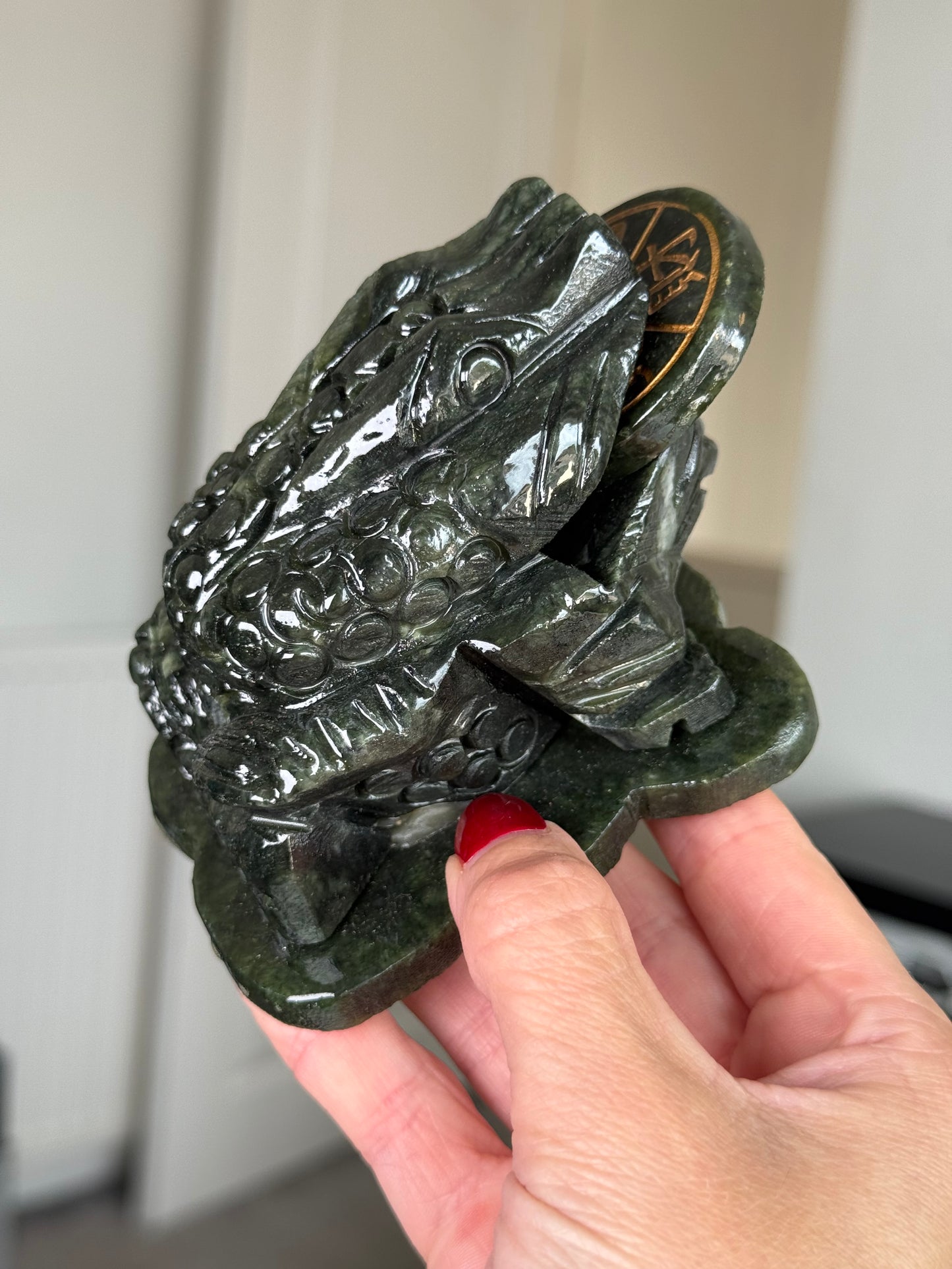 Green Jade Money Frog With Spinning Coin