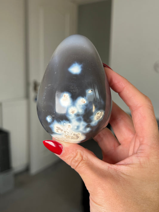 Orca Agate Egg With Stand