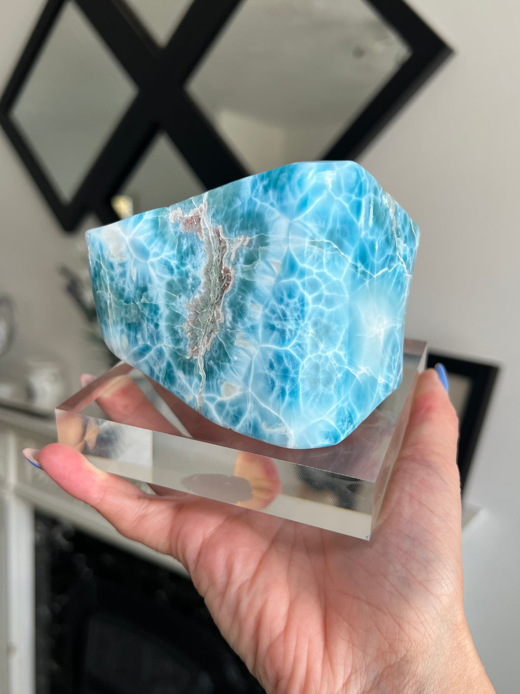 XXL Larimar Core On Glass Stand