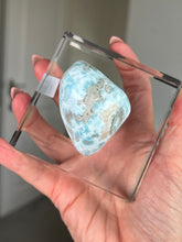 Load image into Gallery viewer, Larimar Freeform On Glass Stand
