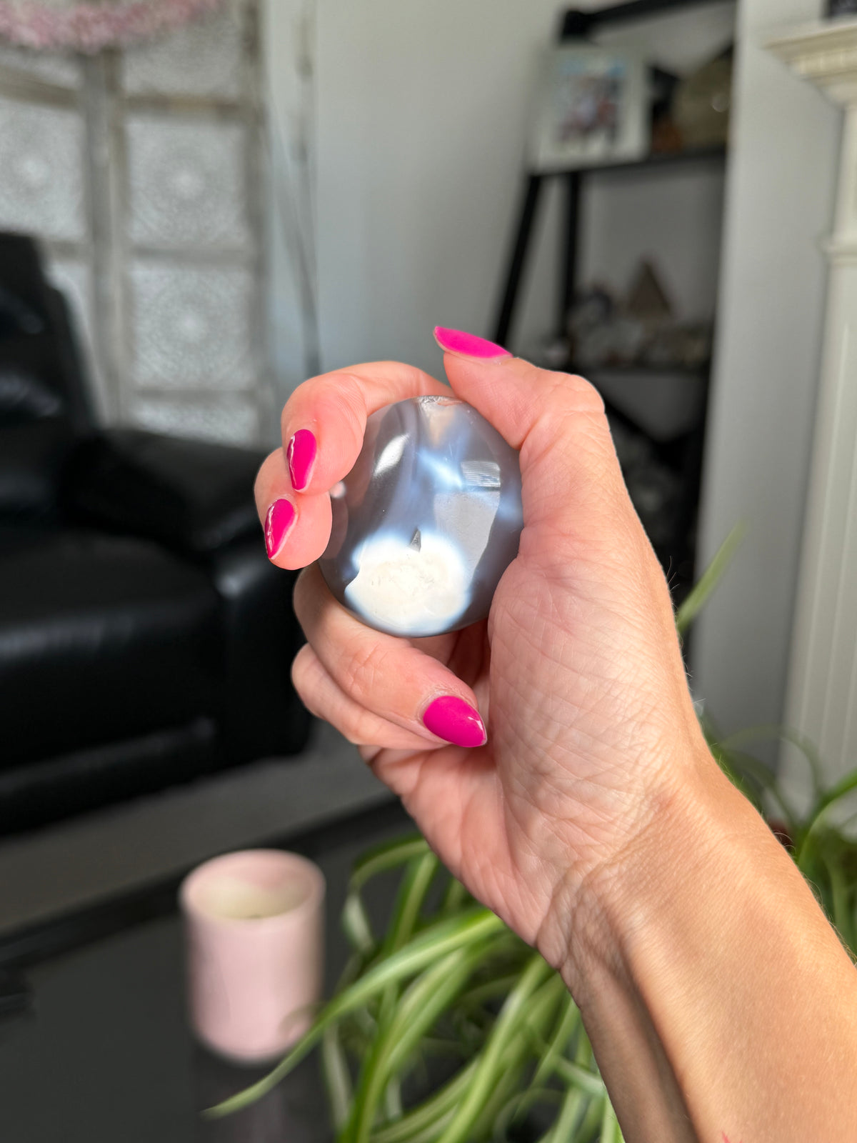 Orca Agate Palm Stone