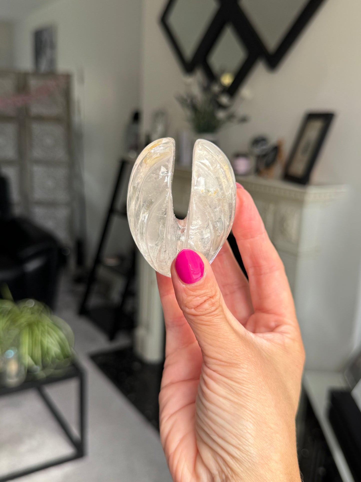 Master Carved Clear Quartz Shell