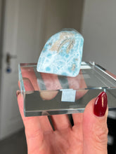 Load image into Gallery viewer, Larimar Freeform On Glass Stand
