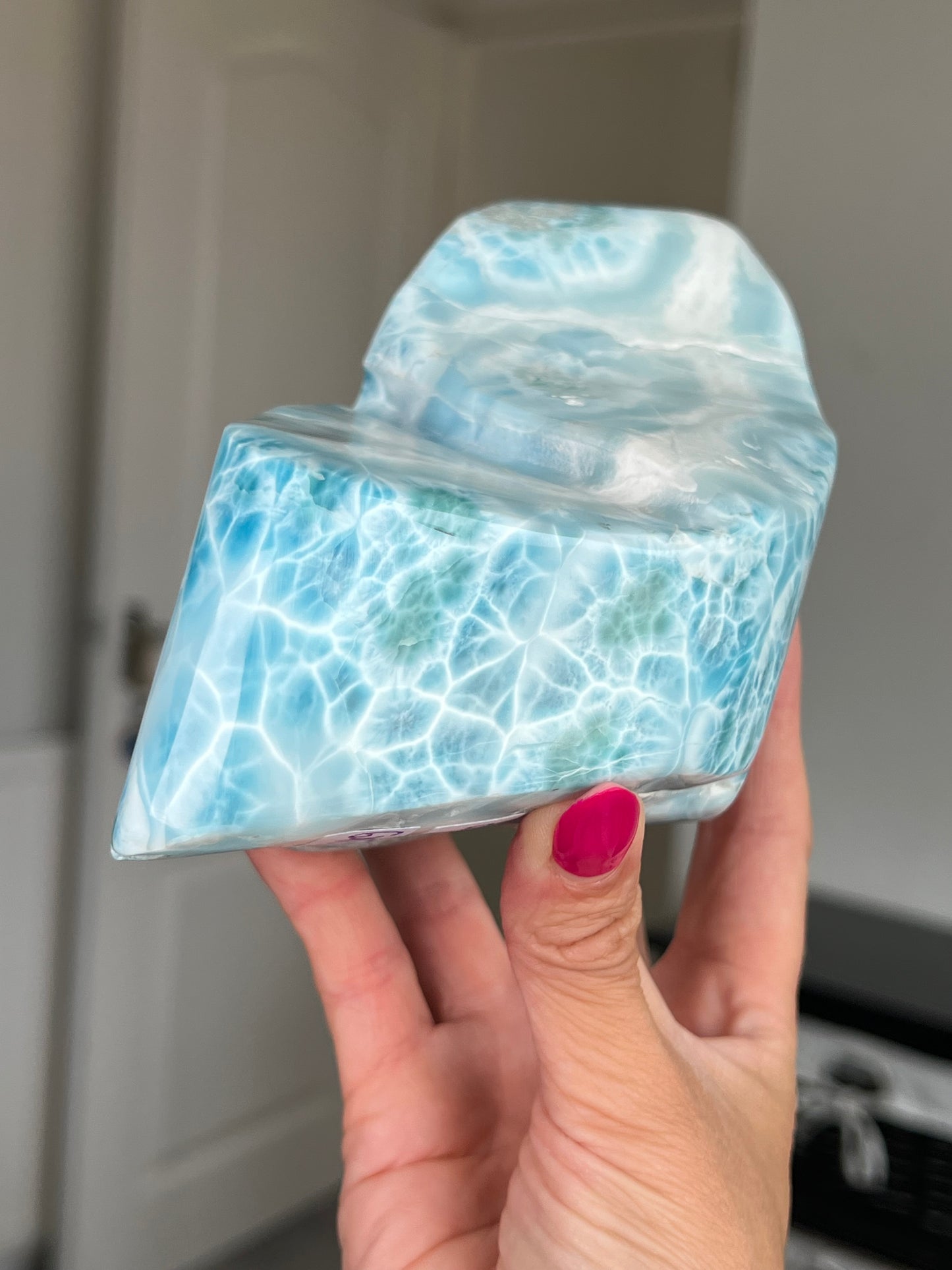 XXXL Larimar Core On Stand