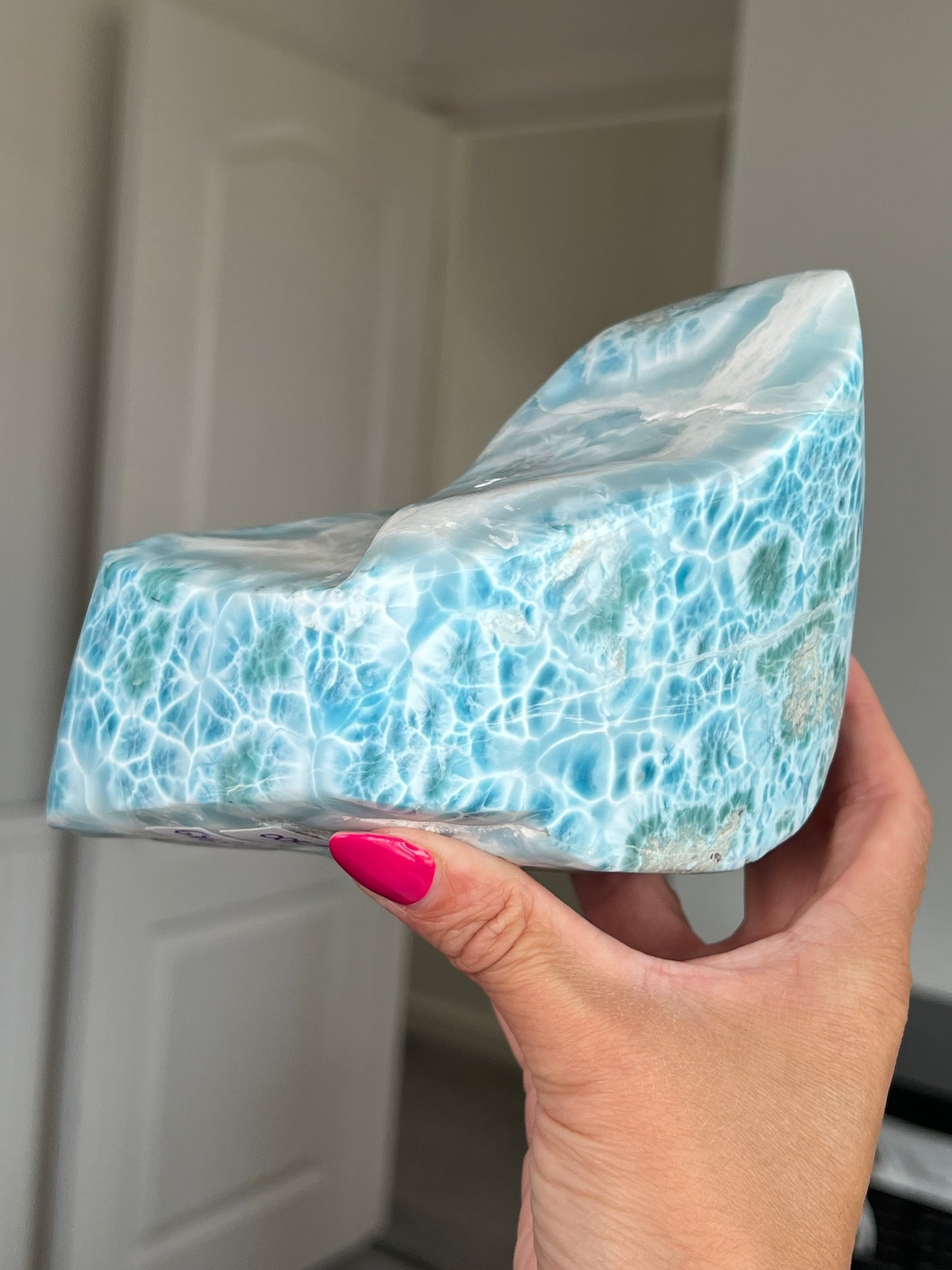 XXXL Larimar Core On Stand