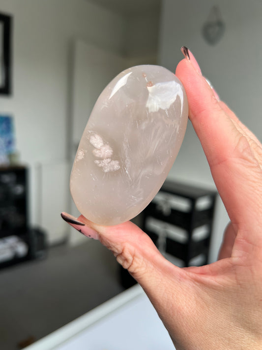 Flower Agate Palm Stone