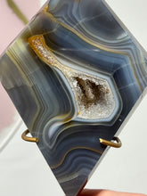 Load image into Gallery viewer, Agate Diamond On Gold Stand
