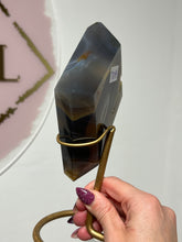 Load image into Gallery viewer, Agate Diamond On Gold Stand
