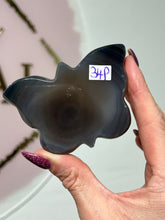 Load image into Gallery viewer, Agate Butterfly With Stand
