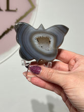 Load image into Gallery viewer, Agate Butterfly With Stand
