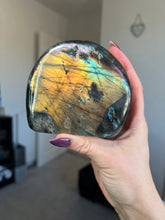 Load image into Gallery viewer, Labradorite Freeform
