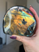 Load image into Gallery viewer, Labradorite Freeform
