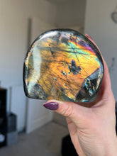 Load image into Gallery viewer, Labradorite Freeform
