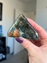 Load image into Gallery viewer, Labradorite Freeform
