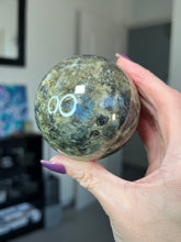 Load image into Gallery viewer, Labradorite Sphere With Stand
