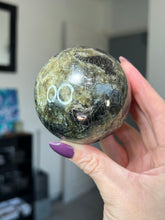 Load image into Gallery viewer, Labradorite Sphere With Stand
